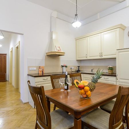 Cozy Apartment Near Stefanikuv Most Prága Kültér fotó