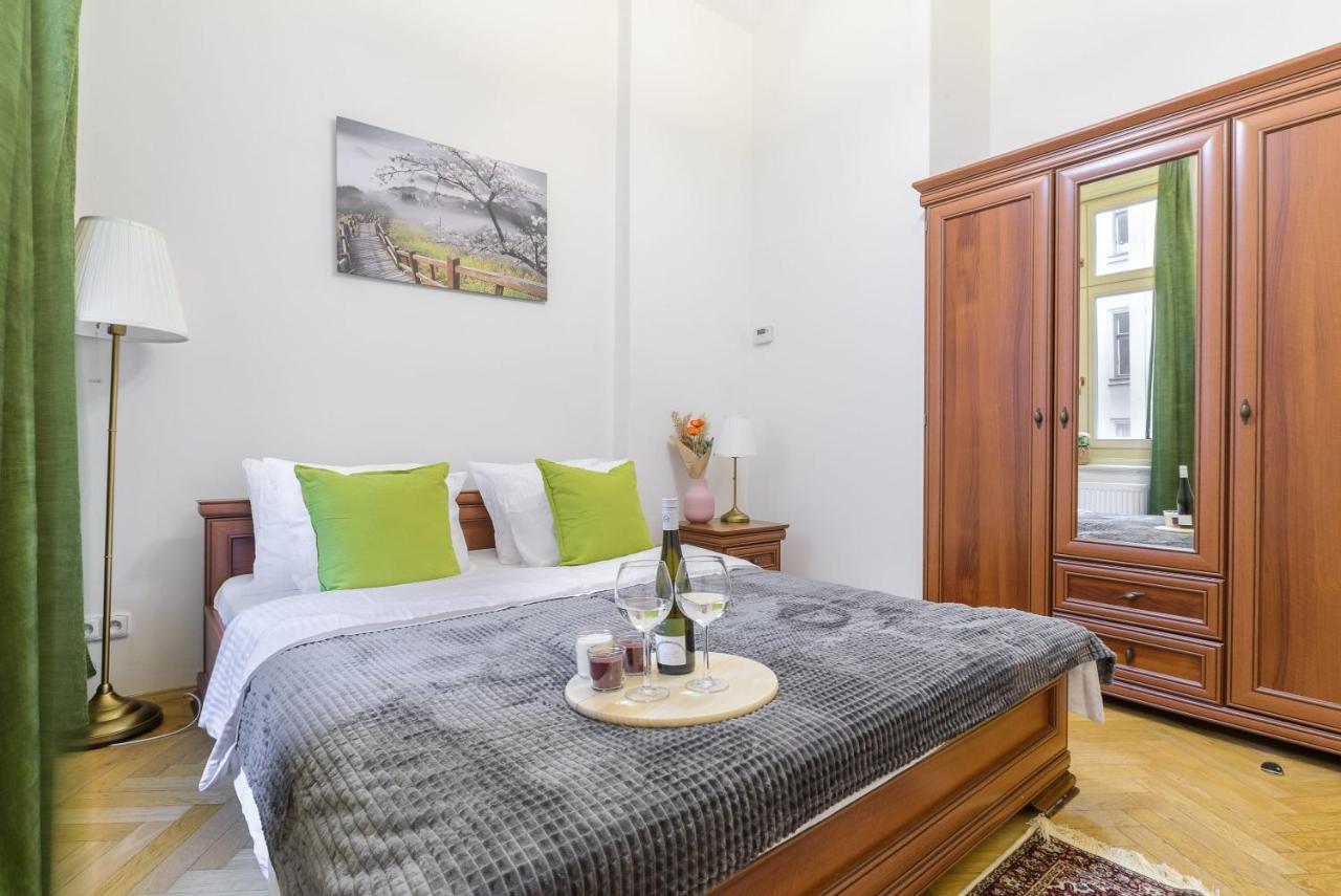 Cozy Apartment Near Stefanikuv Most Prága Kültér fotó