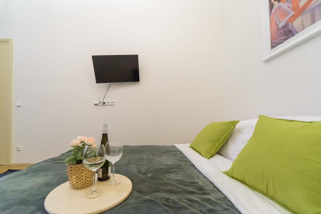 Cozy Apartment Near Stefanikuv Most Prága Kültér fotó