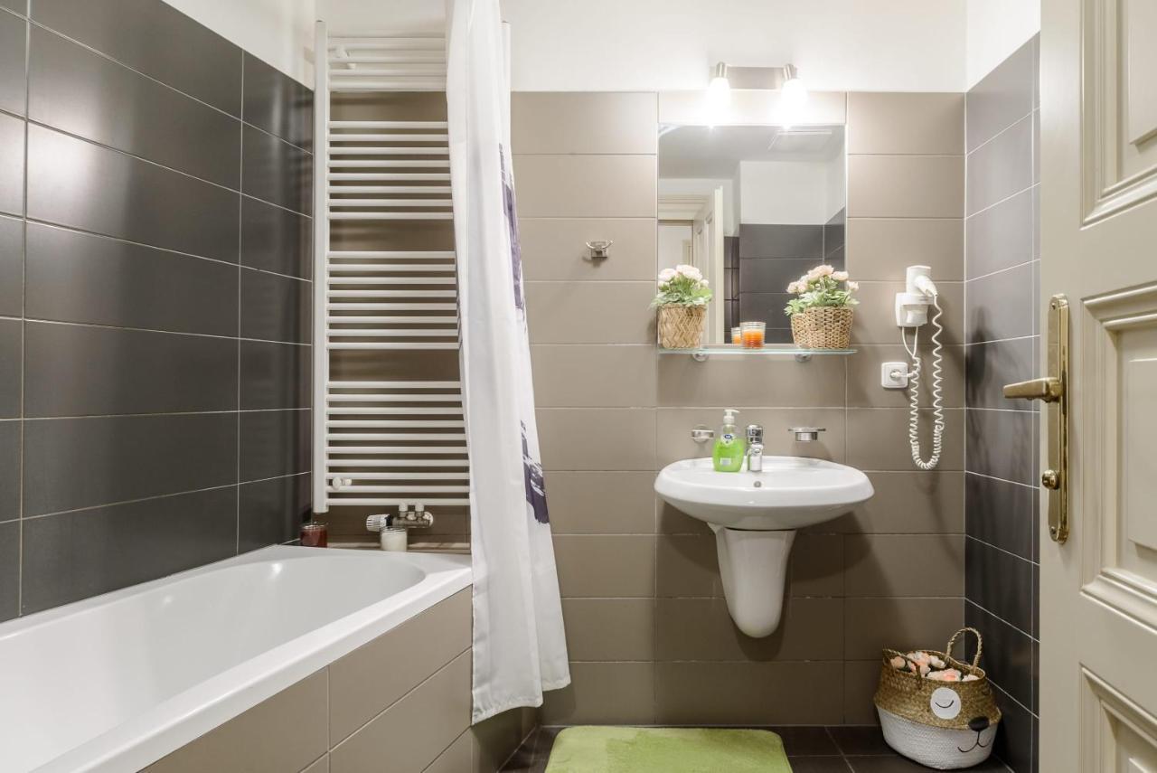 Cozy Apartment Near Stefanikuv Most Prága Kültér fotó