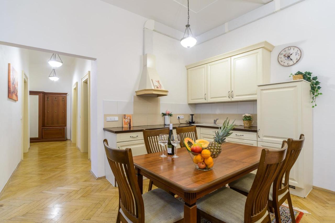 Cozy Apartment Near Stefanikuv Most Prága Kültér fotó